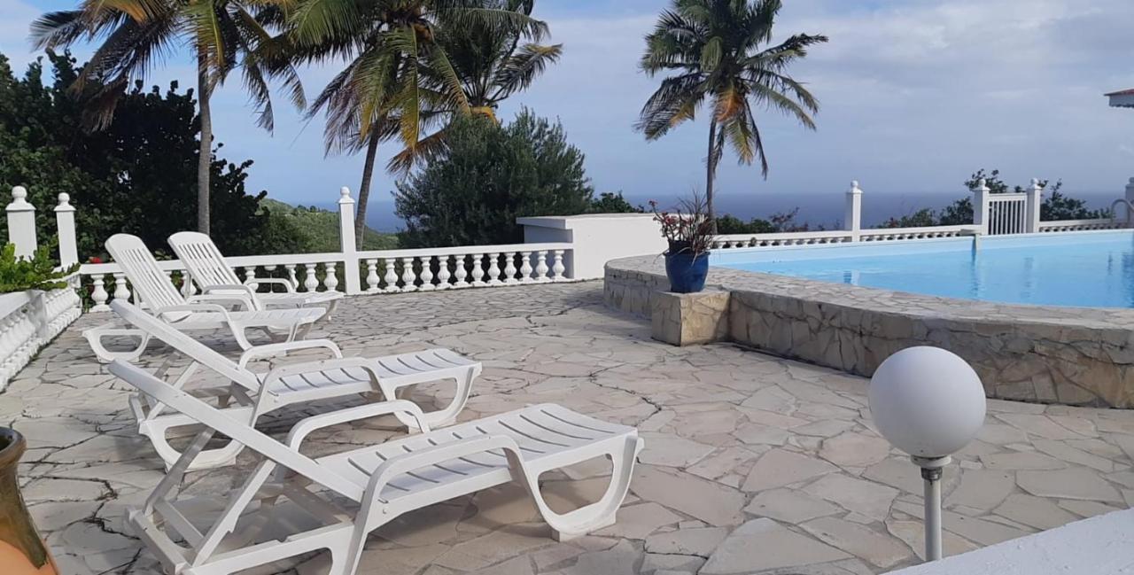 Villa Domaine Des Tourterelles Capesterre Exterior foto